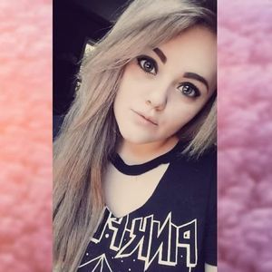 Meet your Posher, Christiana